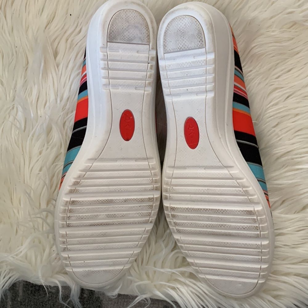 NWOT AK Sport Slip-on Shoes - Picture 6 of 8